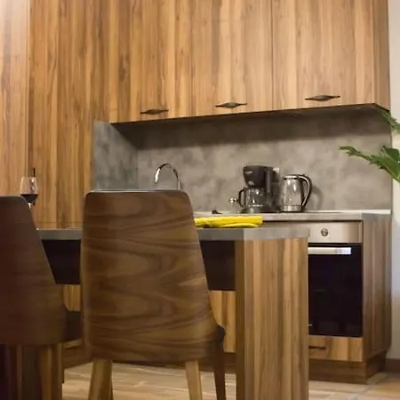 Pine Tree Studio Apartment Saints Constantine and Helena